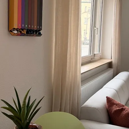 Design Close To Main & Center *